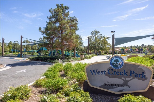 Building Photo - 24153 Paseo del Rancho Dr
