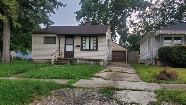 Building Photo - 3929 Larchmont St