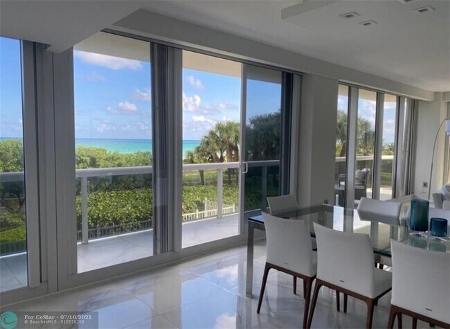 Building Photo - 9559 Collins Ave