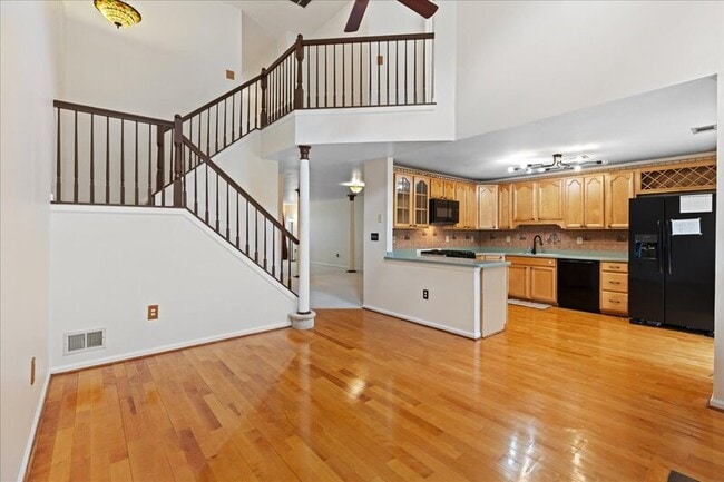 Building Photo - 95 Tattersall Dr