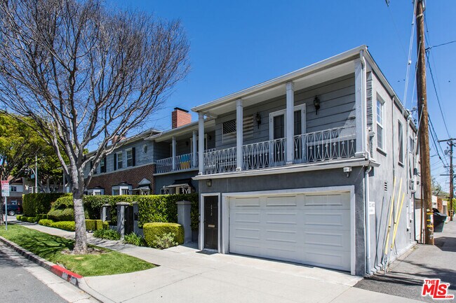 Building Photo - 9660 W Olympic Blvd