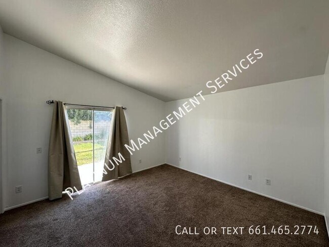 Building Photo - 45712 St Andrews St