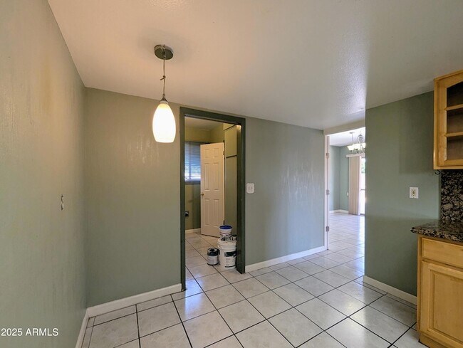 Building Photo - 4019 W San Miguel Ave