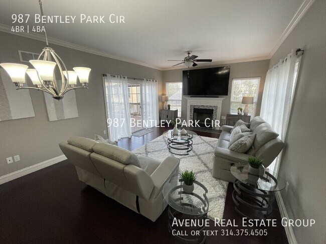 Building Photo - 987 Bentley Park Cir