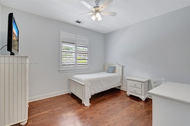 Building Photo - 67 Via Poinciana St