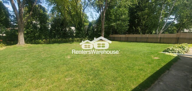 Building Photo - N86W6314 Brookdale Dr