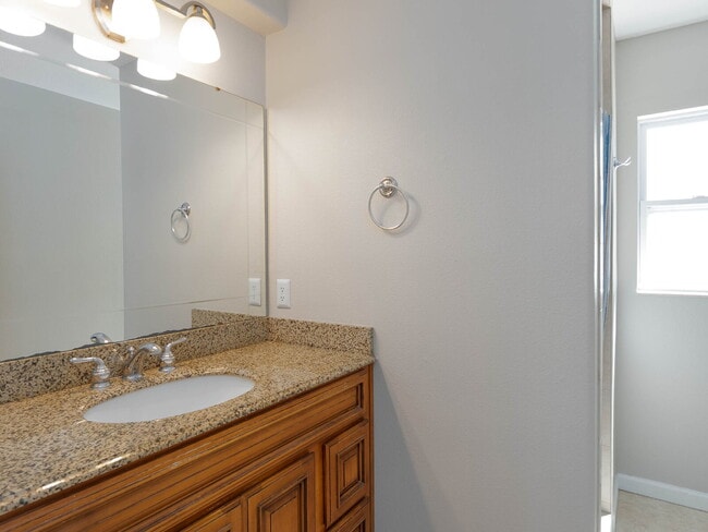 Building Photo - RENT THIS HOME WITH ZERO DEPOSIT MOVE IN: Beautiful Completely Updated 3 Bed / 2 Bath Home in Sou...