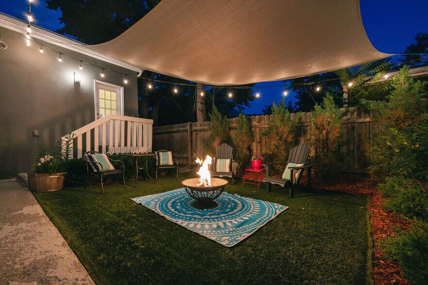 Building Photo - 821 Inca St