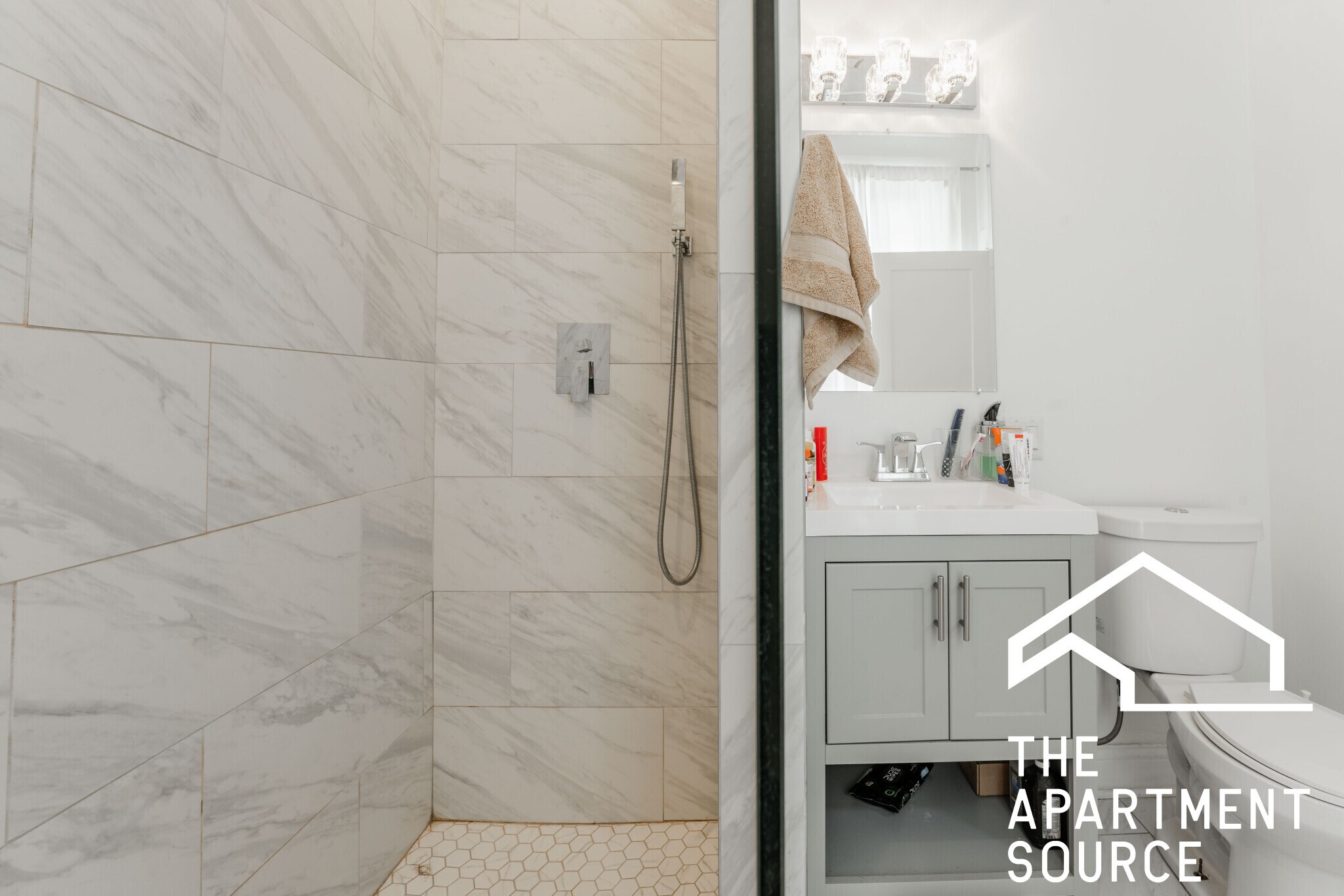 Building Photo - 731 W Ohio St