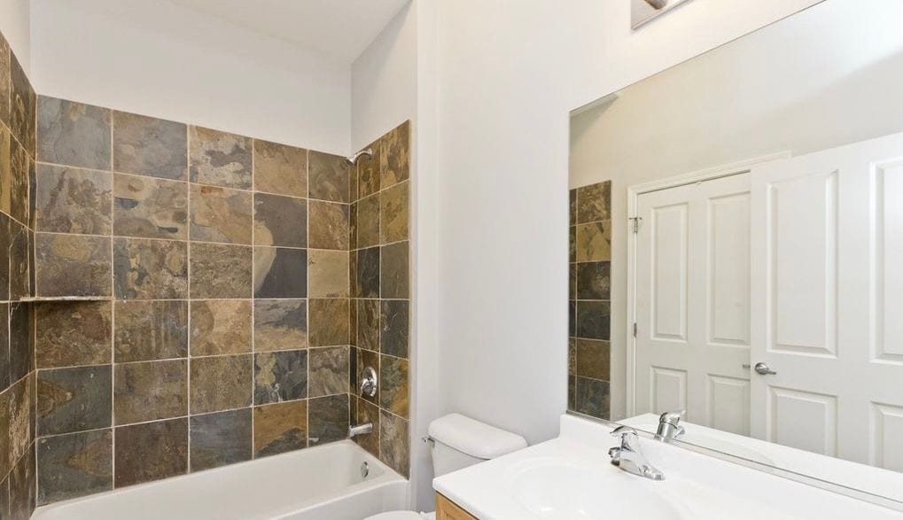 Building Photo - 1464 S Michigan Ave