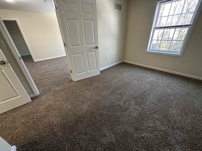 Building Photo - 100 Sentinel Court