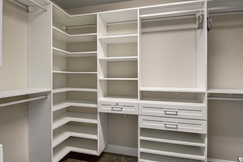 Building Photo - 12206 Densmore Ave N