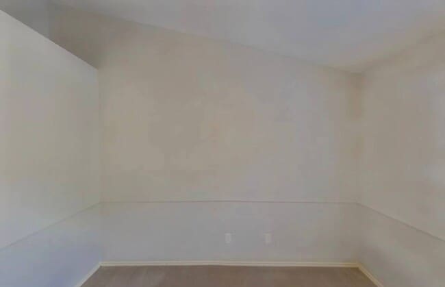 Building Photo - 2604 Country Creek Ln