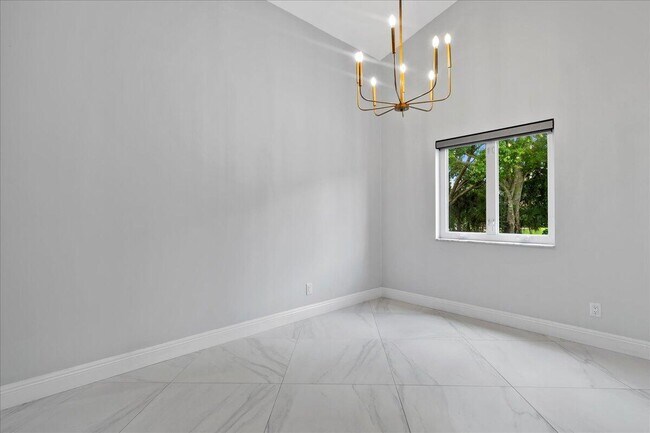 Building Photo - 15575 Woodmar Ct