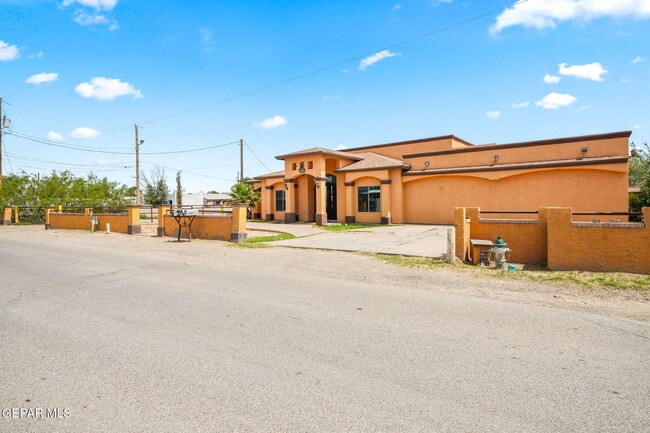 Building Photo - 248 S Moon Rd
