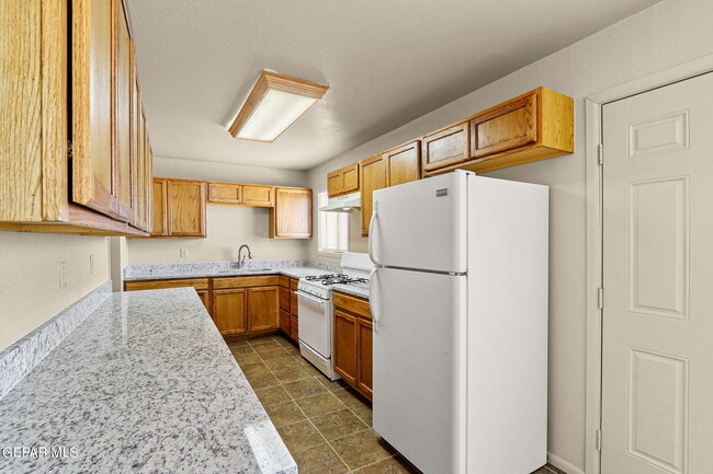 Building Photo - 4948 Aiken Ln