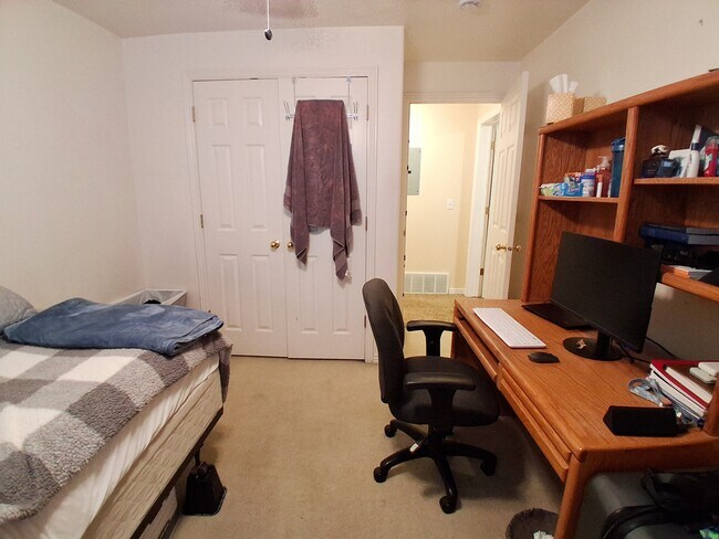 Building Photo - 345 Belmont Pl