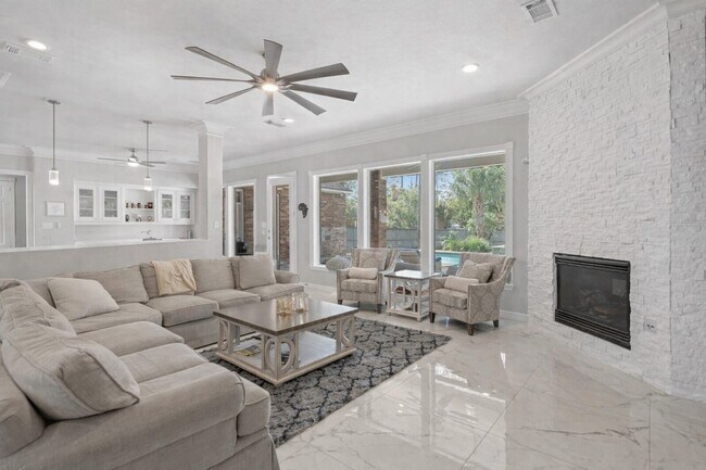 Building Photo - 25307 Piney Bend Ct