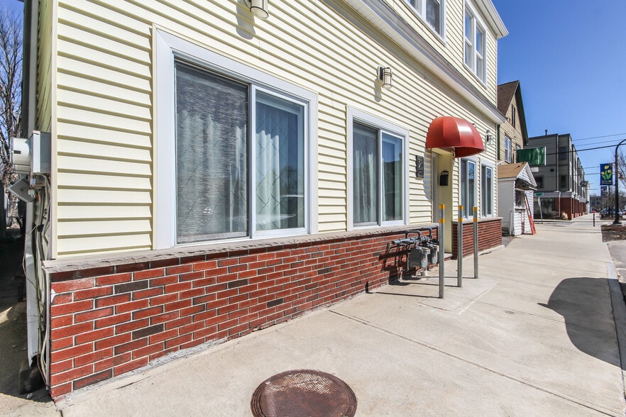 Building Photo - 58 Ocean St