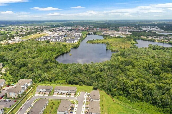 Building Photo - 726 Legacy Dr