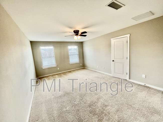 Building Photo - 412 Shakespeare Dr