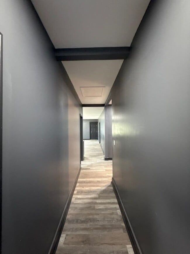 Building Photo - 3408 Bowen Ave