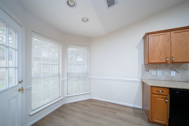 Building Photo - 18 Painted Canyon Pl