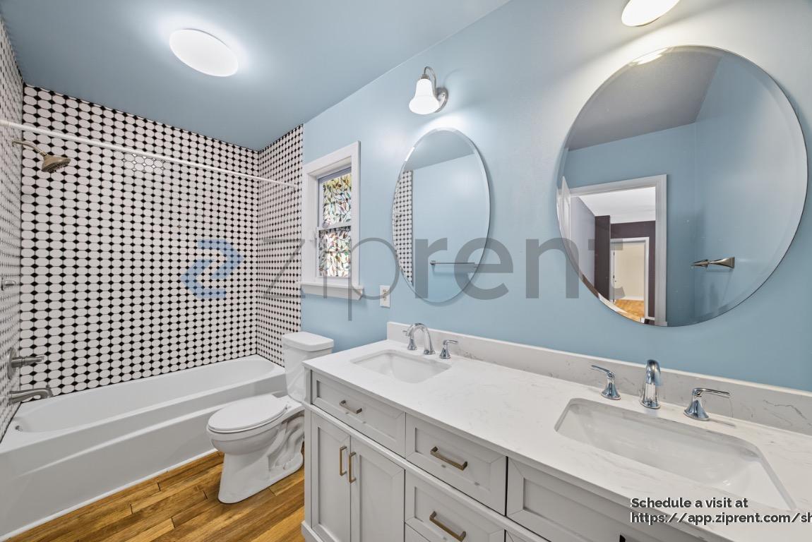 Building Photo - 888 Edgewood Ave NE