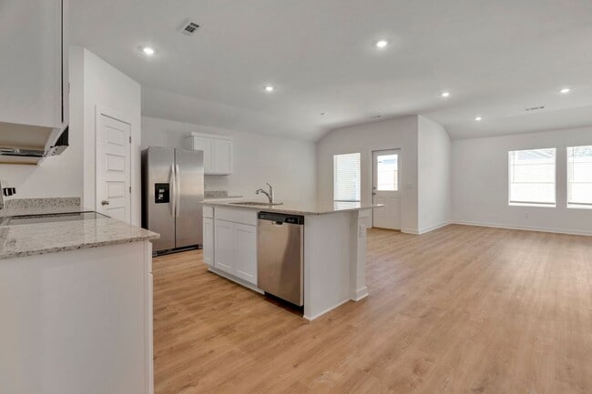 Building Photo - Brand-New 4 Bedroom Home in Prairie Grove!...