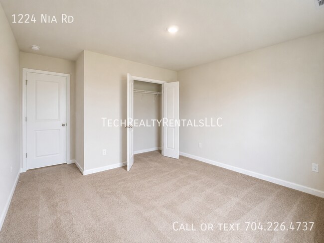 Building Photo - 1224 Nia Rd