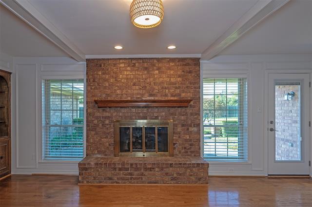 Building Photo - 2944 Knollwood Dr