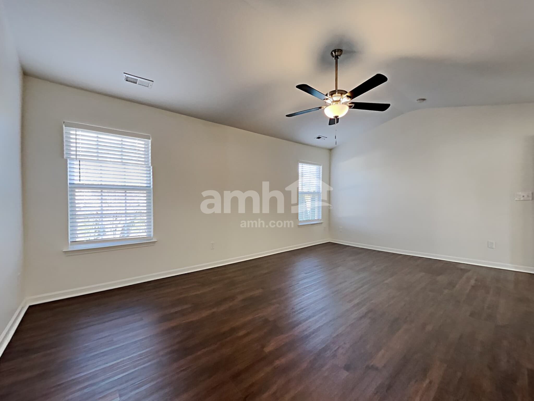 Building Photo - 7207 Tanners Creek Dr