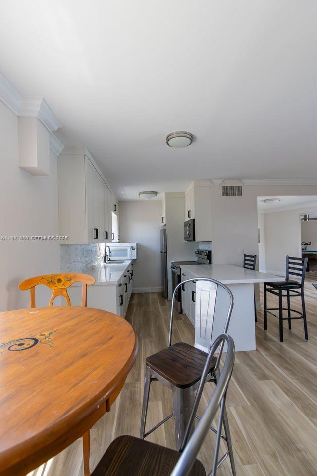 Building Photo - 5840 NE 22nd Way