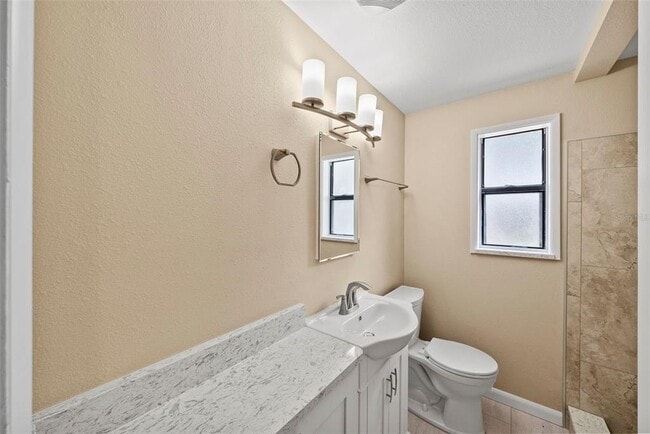 Building Photo - 1193 Bass Blvd