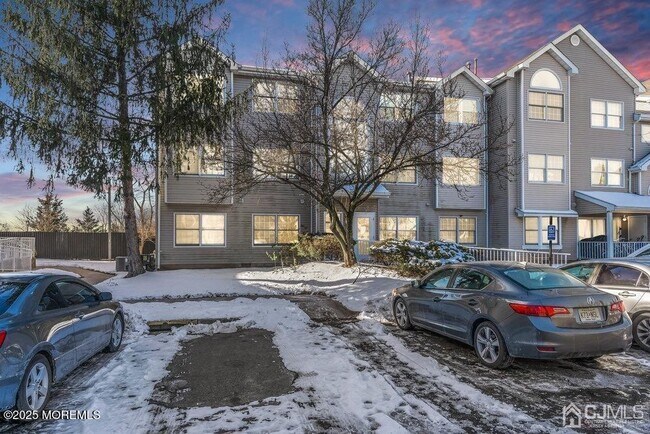 Building Photo - 1236 Edpas Rd