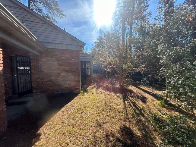 Building Photo - 4826 Kilbourne Rd