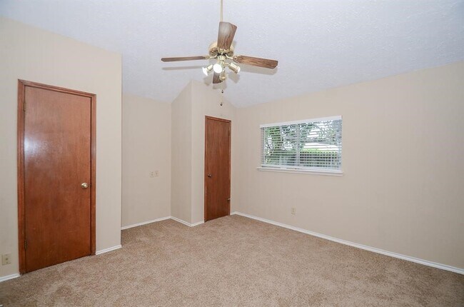 Building Photo - 1319 Silver Morning Dr