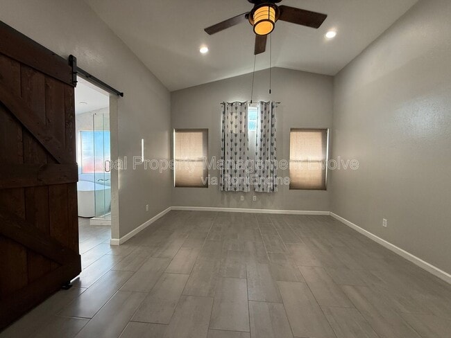 Building Photo - 3085 N 87th Pl