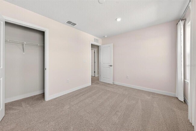 Building Photo - 6408 Domizio Dr