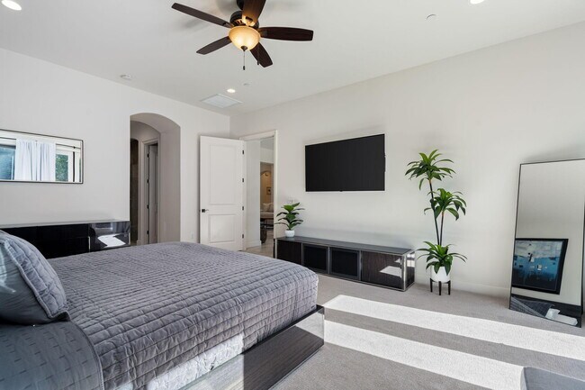 Building Photo - 81805 Four Seasons Pl