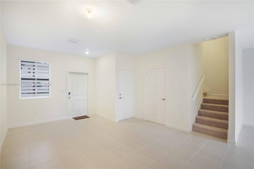 Building Photo - 16205 SW 288th Ter