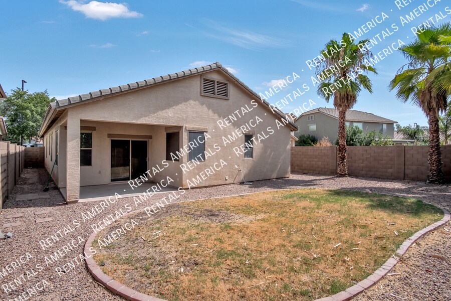 Building Photo - 4451 E Moreno Ct