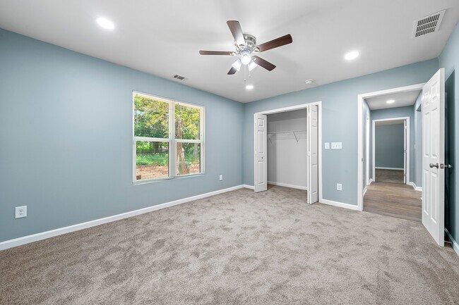 Building Photo - 1247 Cherokee Ave