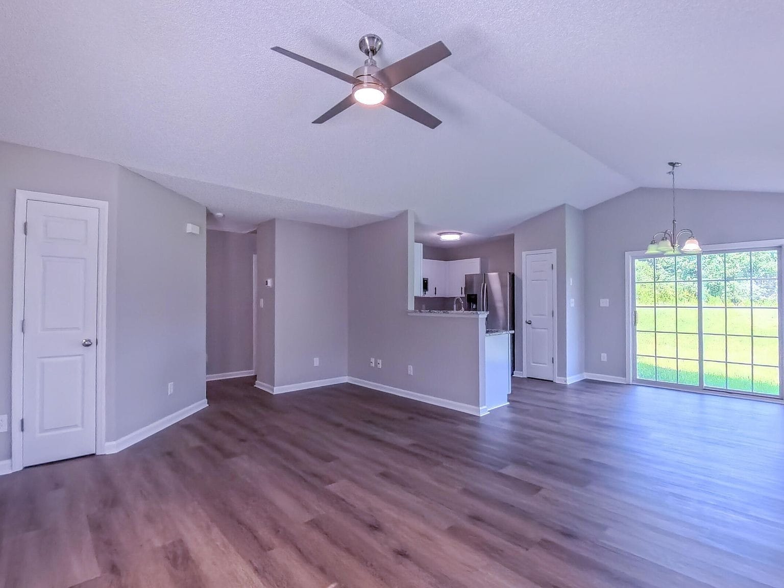 Building Photo - 4928 Silverdene St