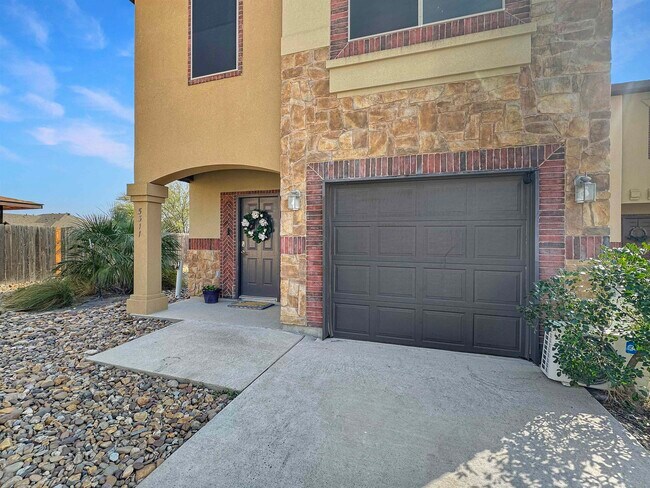 Building Photo - 5311 Lost Hills Trail