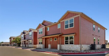 Building Photo - 523 Powell Dr