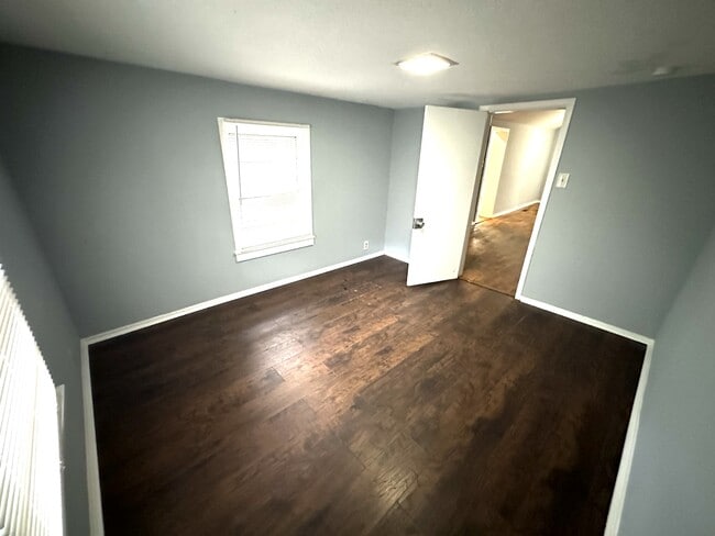 Building Photo - 8819 E Winner Rd