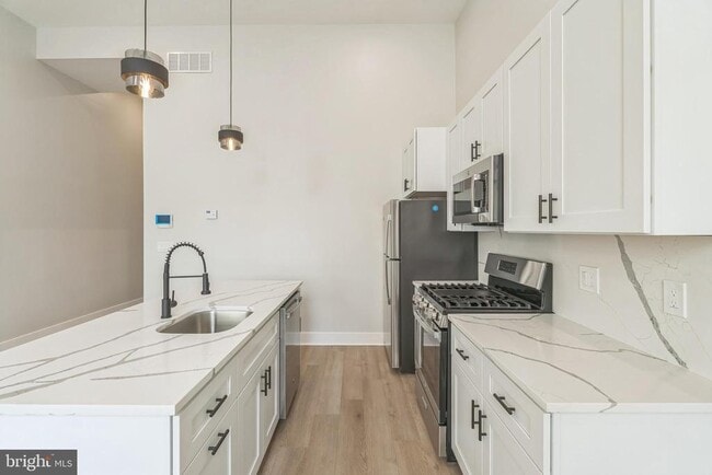 Building Photo - 1243 N 26th St