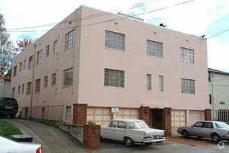 Building Photo - 1919 Curtis St
