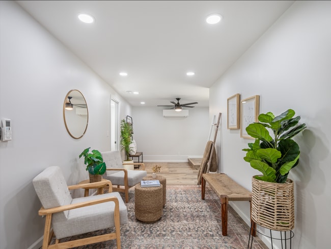 Building Photo - 1576 California Ave